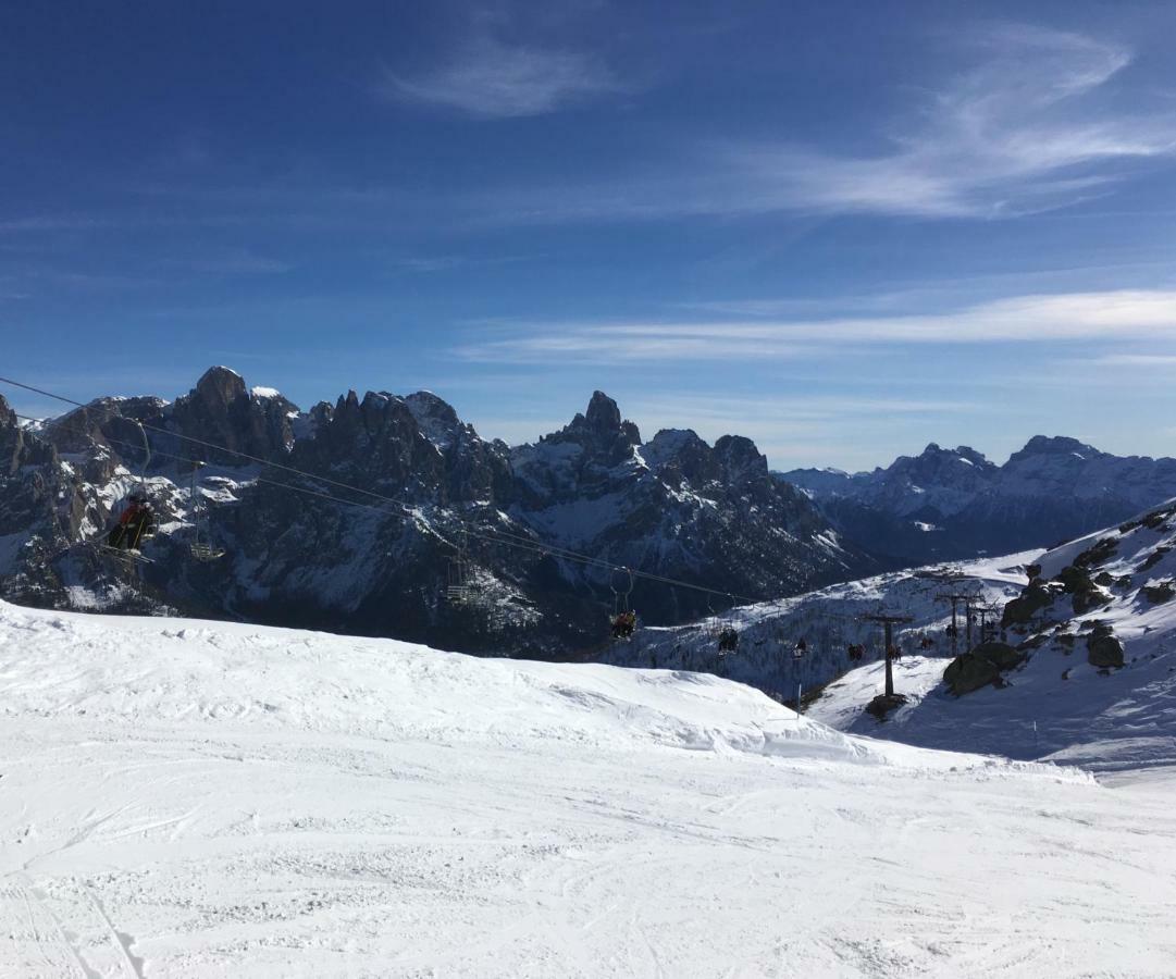 La Finestra Sulle Dolomiti - The Window To The Dolomites Apartment Fiera Di Primiero Luaran gambar